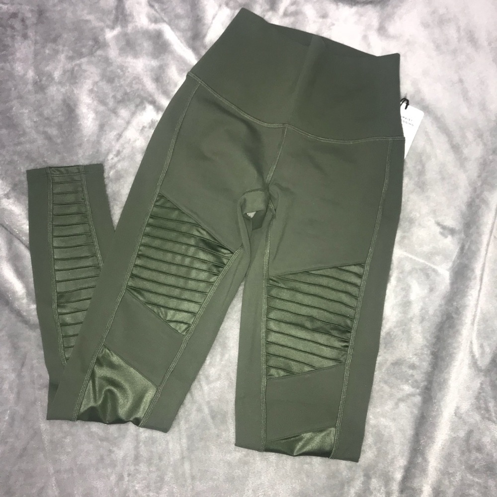 Alo Yoga High Waist Moto Legging
